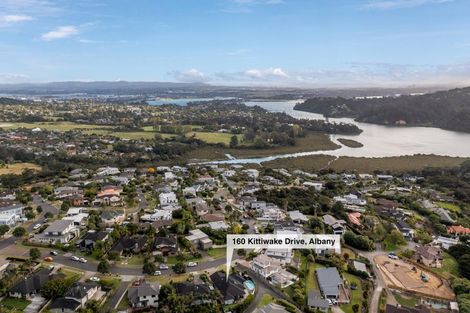 Photo of property in 160 Kittiwake Drive, Schnapper Rock, Auckland, 0632