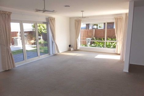 Photo of property in 2/11 Powell Crescent, Ilam, Christchurch, 8041