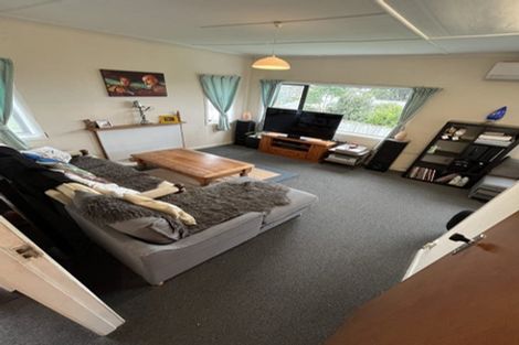 Photo of property in 15 View Road, Shelly Park, Auckland, 2014