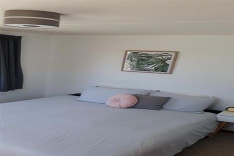 Photo of property in 76 Kotuku Street, Elsdon, Porirua, 5022