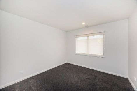 Photo of property in 30 Atlantic Drive, Fitzherbert, Palmerston North, 4410