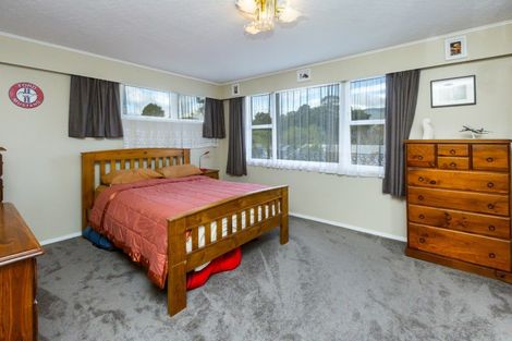 Photo of property in 19 Sunnyview Drive, Brown Owl, Upper Hutt, 5018
