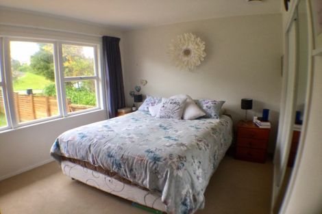 Photo of property in 121 Brian Crescent, Stanmore Bay, Whangaparaoa, 0932