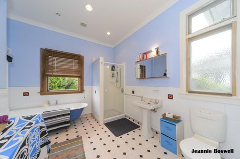 Photo of property in 38 Argyle Avenue, Takaro, Palmerston North, 4410