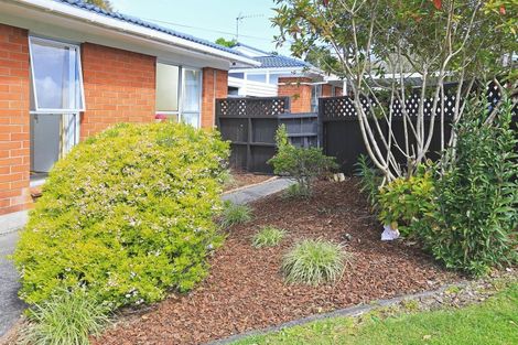 Photo of property in 2/14 Claridge Street, Glen Eden, Auckland, 0602