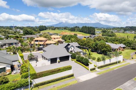 Photo of property in 5-7 Adam Lile Drive, Highlands Park, New Plymouth, 4312