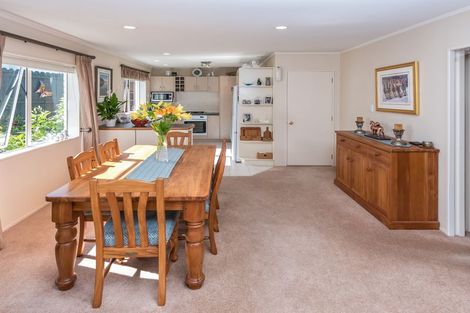 Photo of property in 2/12 Rochester Crescent, Somerville, Auckland, 2014