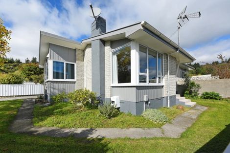 Photo of property in 4 Prestige Place, Maoribank, Upper Hutt, 5018