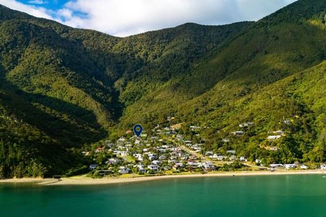 Photo of property in 3 Ruataniwha Place, Okiwi Bay, French Pass, 7193