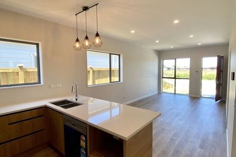 Photo of property in 18 Opoka Street, Takanini, 2110