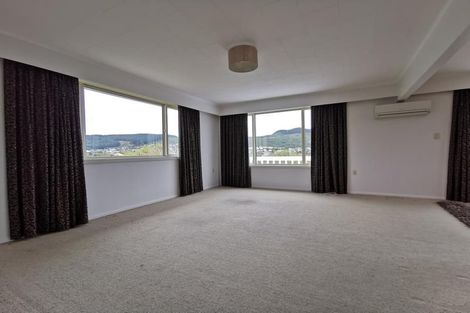 Photo of property in 3a Morgan Place, Tawa, Wellington, 5028