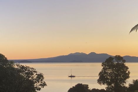 Photo of property in 8 Whakamoenga Point, Acacia Bay, Taupo, 3385