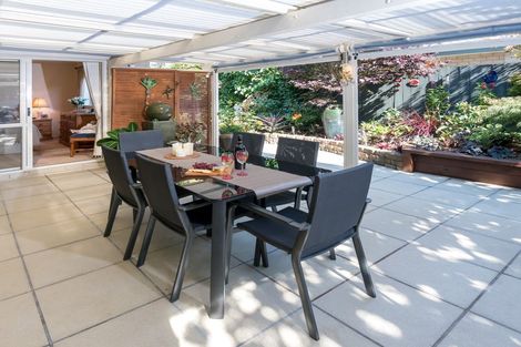 Photo of property in 2/12 Rochester Crescent, Somerville, Auckland, 2014