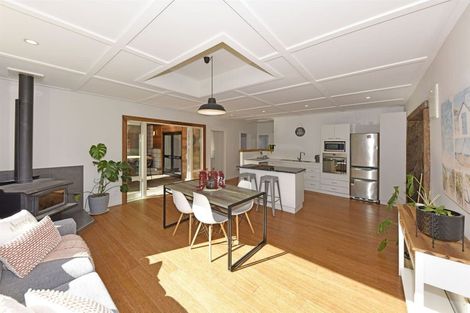 Photo of property in 20 Pine Avenue, Waikuku Beach, 7473