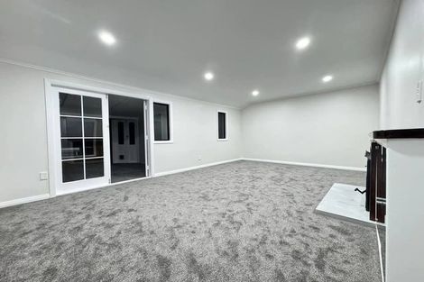 Photo of property in 78 Mcrobbie Road, Kingseat, Papakura, 2580