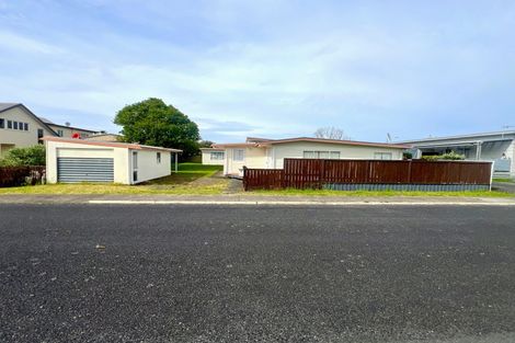 Photo of property in 2 School Road, Whitianga, 3510