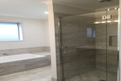 Photo of property in 21 Muirhill Place, Pokeno, 2402