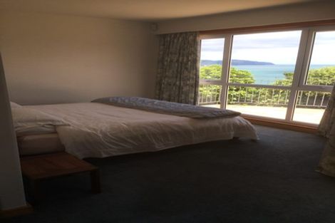 Photo of property in 28 Ngaumatau Road, Point Howard, Lower Hutt, 5013