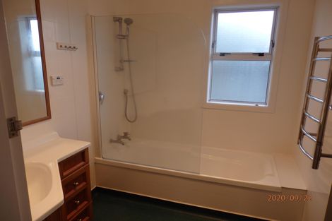 Photo of property in 16 Princes Street, Cambridge, 3434