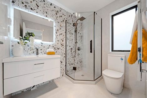 Photo of property in 332 Flat Bush School Road, Flat Bush, Auckland, 2019