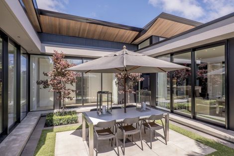 Photo of property in 32 Queens Avenue, Merivale, Christchurch, 8014