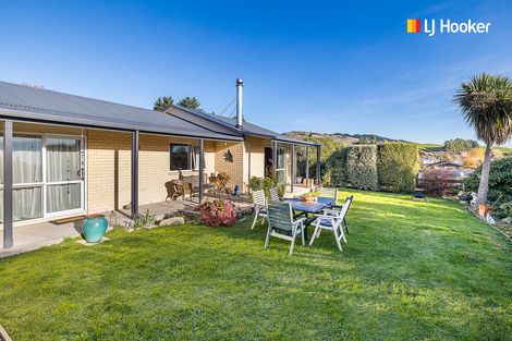 Photo of property in 8 Chatham Street, Waihola, Milton, 9073