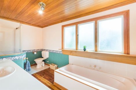 Photo of property in 550 Ruahine Street, Hokowhitu, Palmerston North, 4410