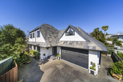 Photo of property in 23 Chadwick Place, Highbury, Palmerston North, 4412