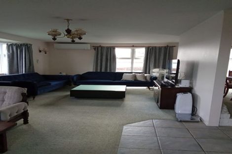 Photo of property in 28 Mayfield Road, Glenfield, Auckland, 0629