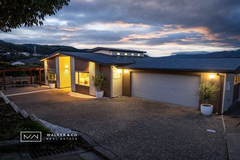 Photo of property in 25a Riverstone Drive, Riverstone Terraces, Upper Hutt, 5018