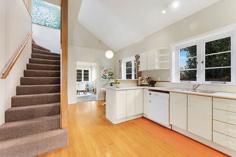 Photo of property in 13 Horotutu Road, Greenlane, Auckland, 1061