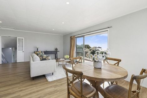 Photo of property in 128 Pikarere Street, Titahi Bay, Porirua, 5022