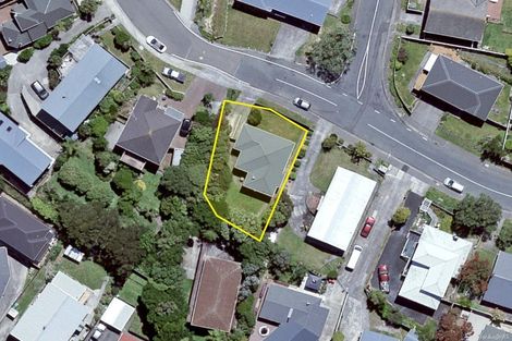 Photo of property in 11 Pelorous Street, Paparangi, Wellington, 6037