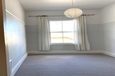 Photo of property in 70-72 Vauxhall Road, Devonport, Auckland, 0624
