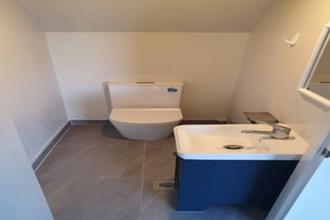 Photo of property in 2/6 Hepburn Road, Glendene, Auckland, 0602