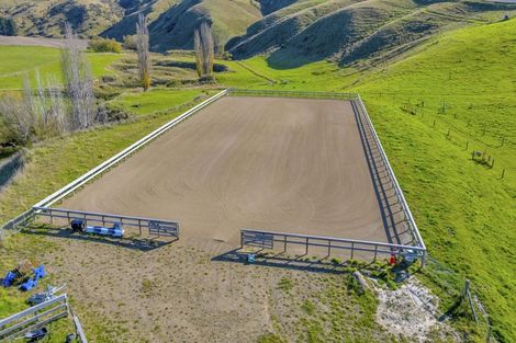 Photo of property in 67 Macraes Road, Waynes, Palmerston, 9483