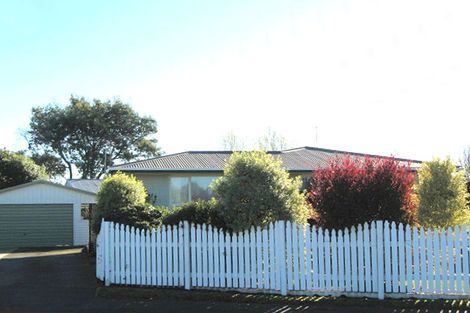 Photo of property in 20 Roswell Place, Islington, Christchurch, 8042
