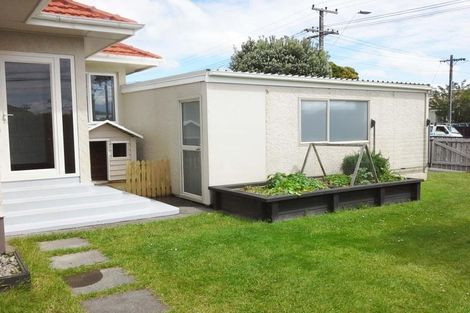 Photo of property in 2 Wilton Street, Westown, New Plymouth, 4310