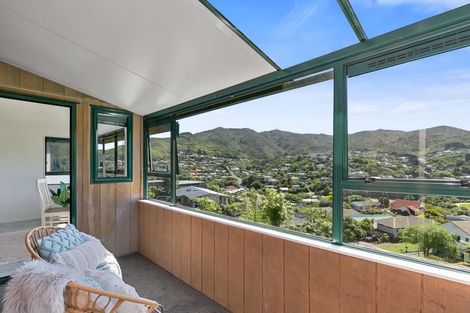 Photo of property in 23 Woodhouse Avenue, Karori, Wellington, 6012