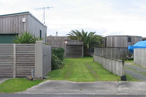 Photo of property in 53 Blue Bell Parade, Omaha, 0986