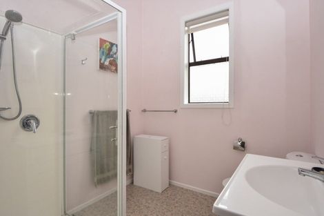 Photo of property in 22 Philip Street, Carterton, 5713