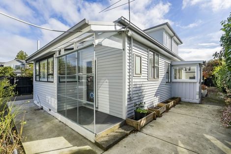 Photo of property in 64 Jeffreys Road, Fendalton, Christchurch, 8052
