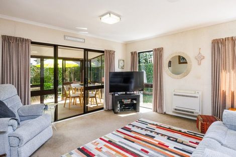 Photo of property in 31 Ake Ake Avenue, Hokowhitu, Palmerston North, 4410