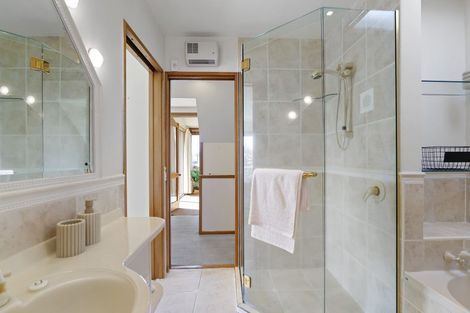 Photo of property in 1/67 Cox Street, Merivale, Christchurch, 8014