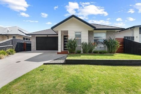 Photo of property in 114 Penetaka Heights, Pyes Pa, Tauranga, 3112