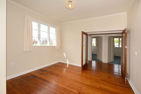 Photo of property in 33 Ventnor Street, Mornington, Dunedin, 9011