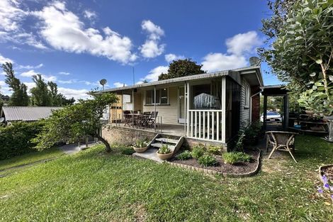 Photo of property in 132 Triangle Road, Massey, Auckland, 0614