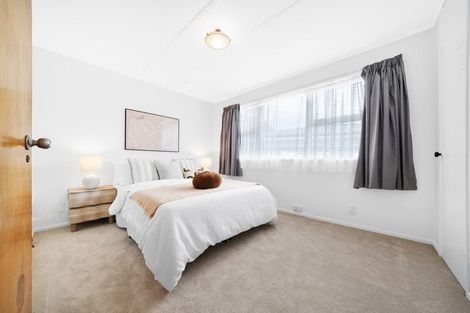 Photo of property in 44 Longburn Road, Henderson, Auckland, 0610