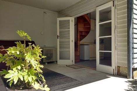 Photo of property in 16 Taungata Road, York Bay, Lower Hutt, 5013