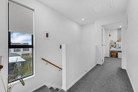 Photo of property in 2 Fields Road, Manurewa, Auckland, 2102